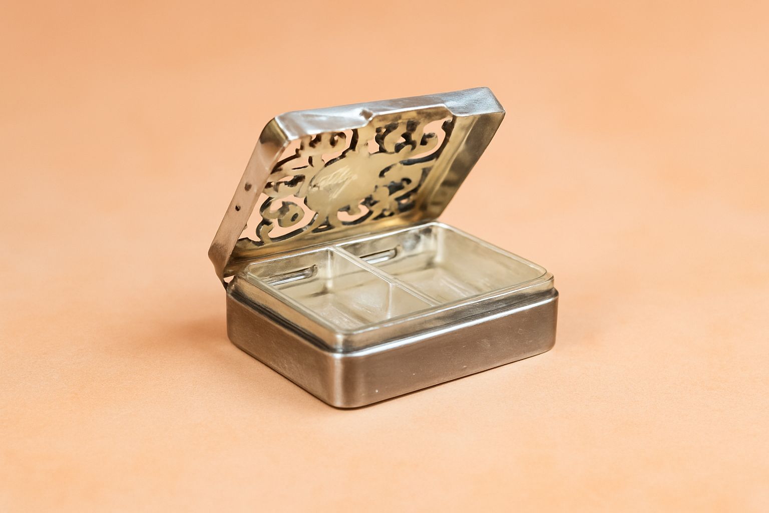 Shringarika Pushpa Silver Box
