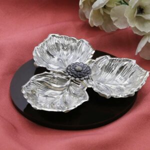Triya leaf Bowl Set