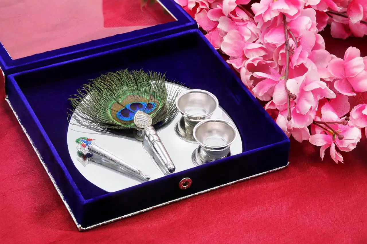 Shringarika Morpankhi Silver Box