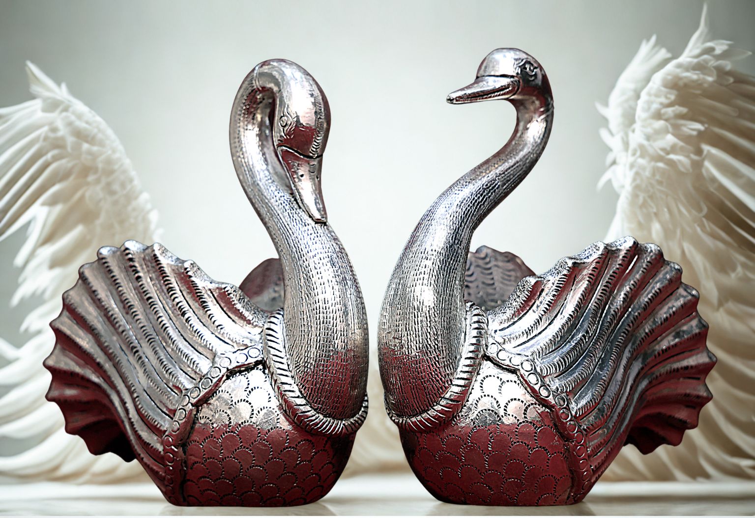 Aurume' Silver Swan Harmony